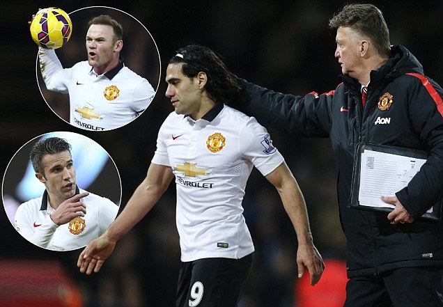 Rooney jadi Gelandang Padahal RVP dan Falcao Mandul di Depan